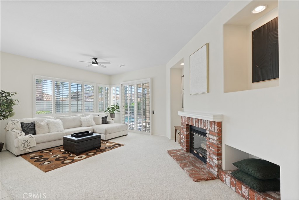 41942 Camino Casana