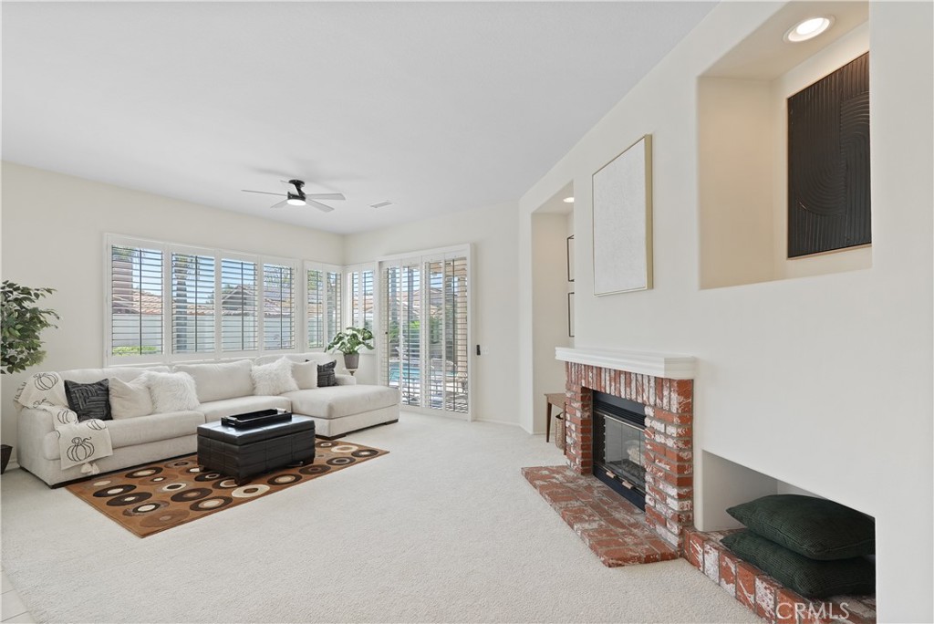41942 Camino Casana