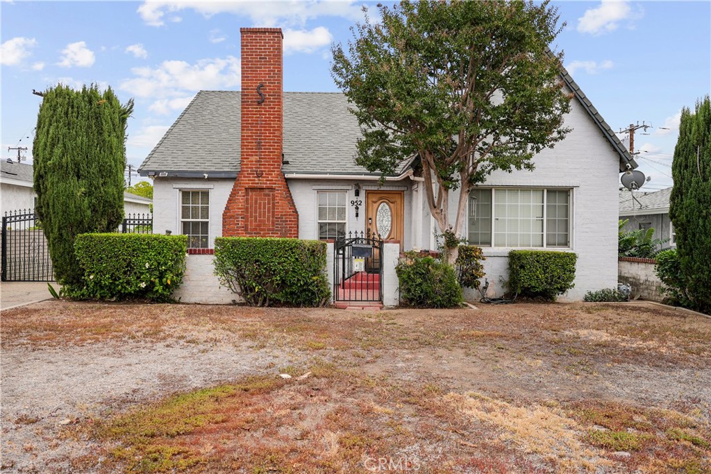 952 N 4th
