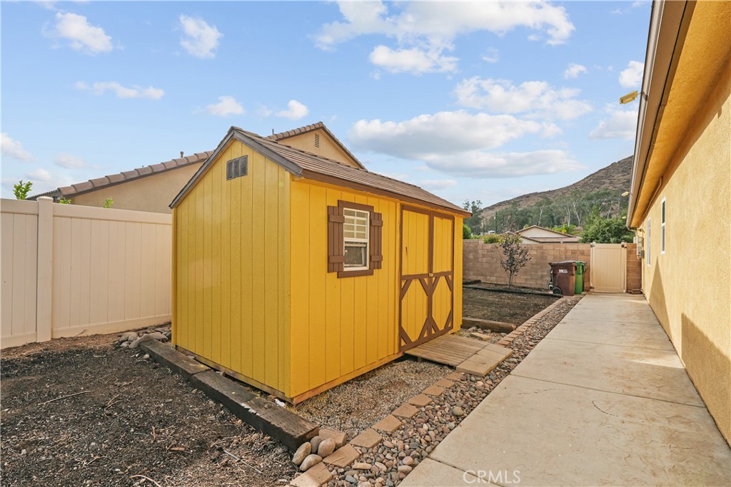 33060 Cattle Dr