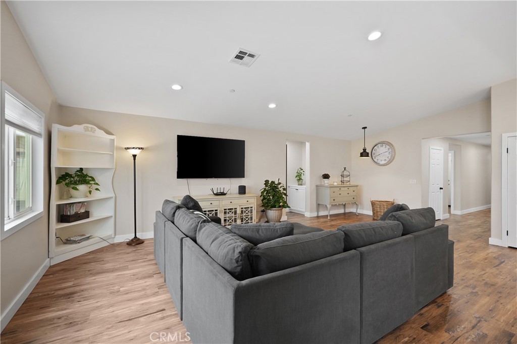 33060 Cattle Dr