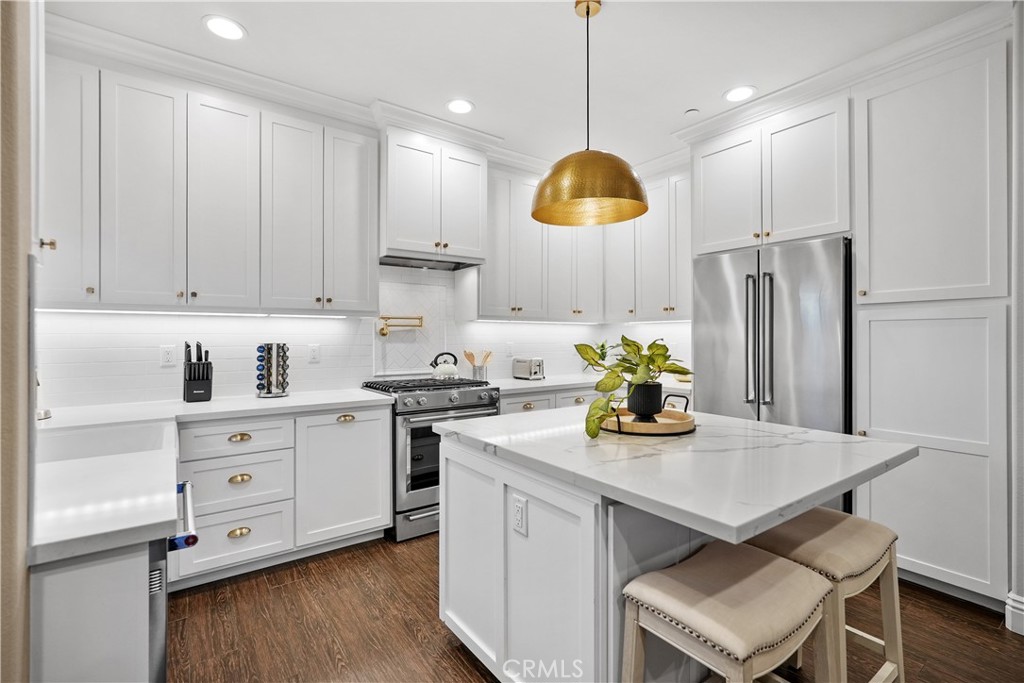 39851 Paseo Chaparro