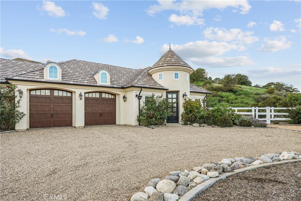 39851 Paseo Chaparro