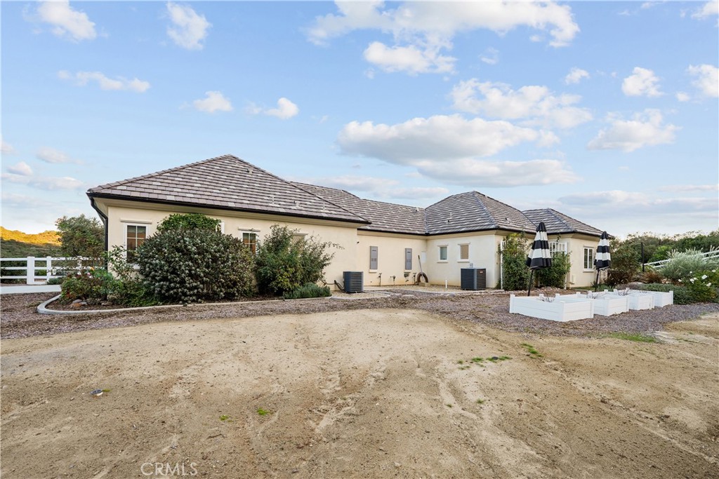 39851 Paseo Chaparro