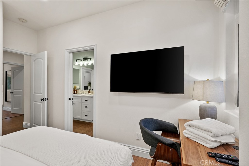 39851 Paseo Chaparro