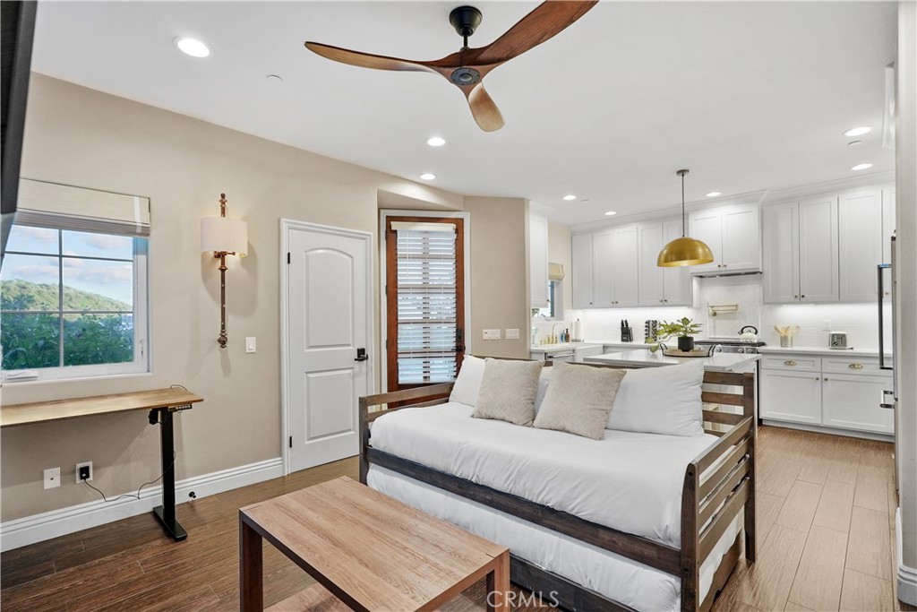 39851 Paseo Chaparro