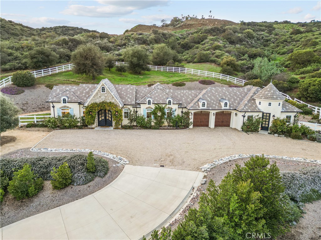 39851 Paseo Chaparro