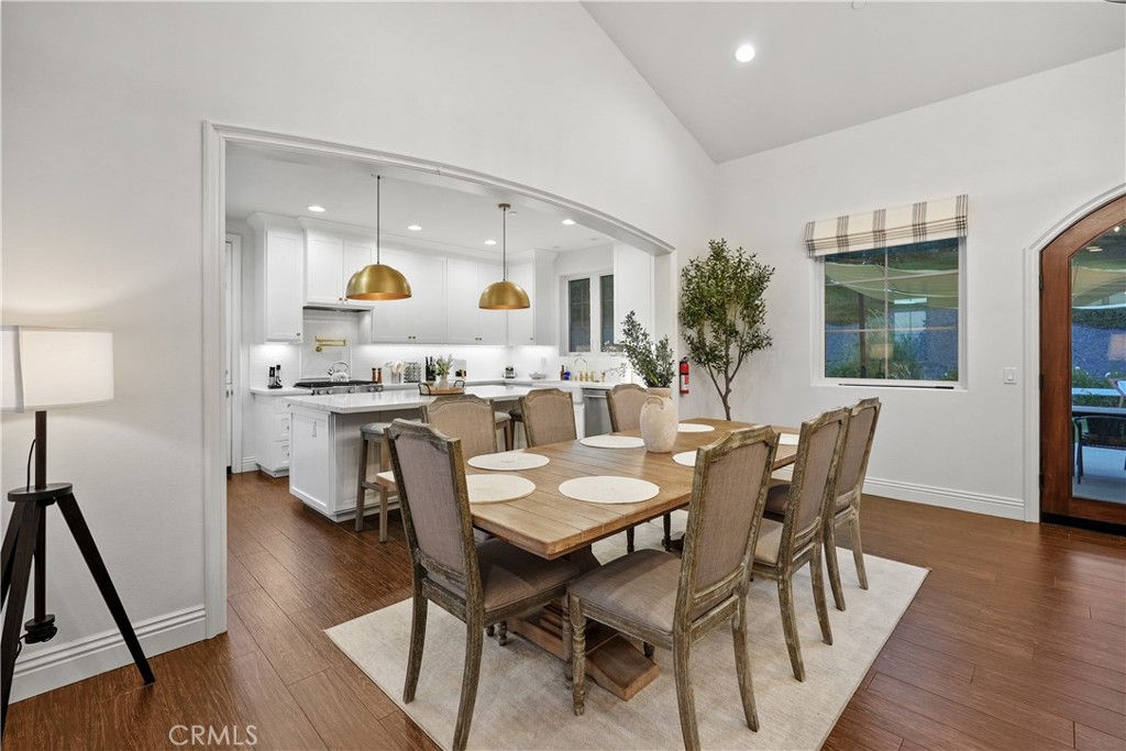 39851 Paseo Chaparro