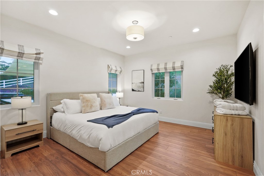 39851 Paseo Chaparro