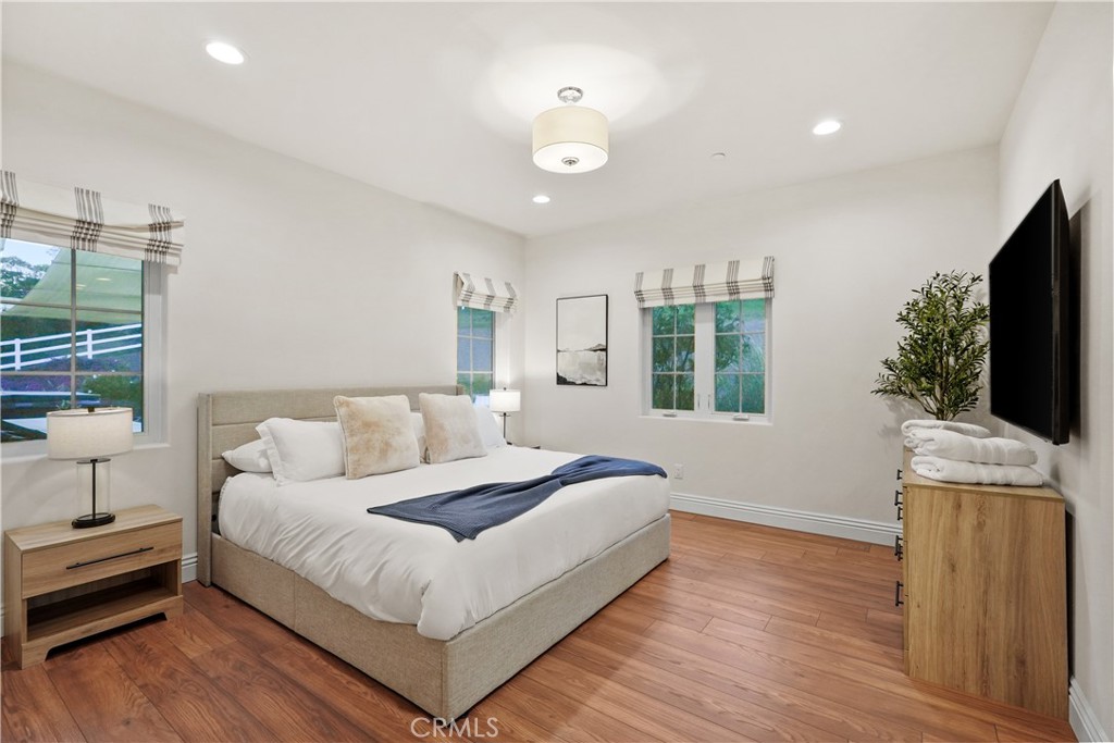 39851 Paseo Chaparro