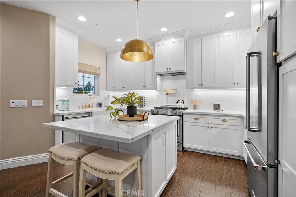 39851 Paseo Chaparro