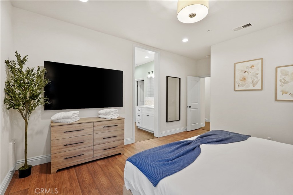 39851 Paseo Chaparro