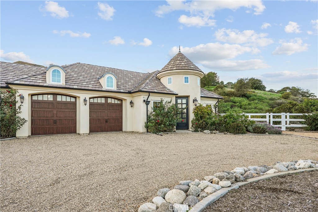 39851 Paseo Chaparro