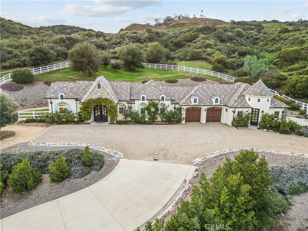 39851 Paseo Chaparro