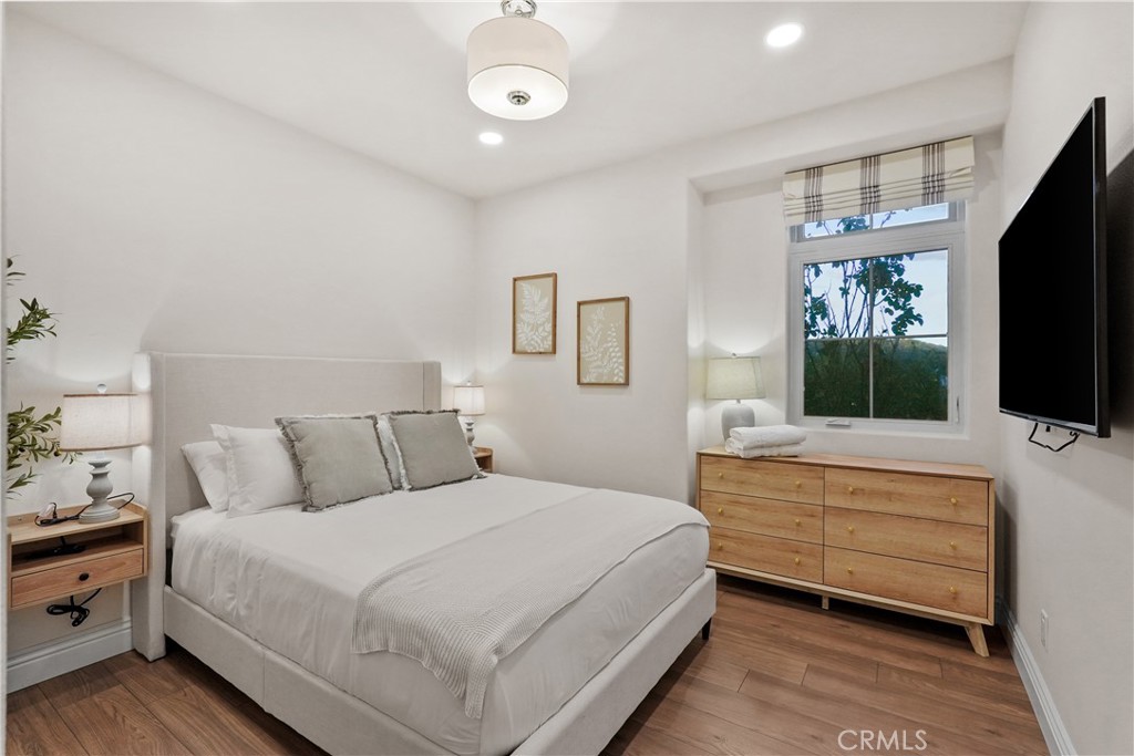 39851 Paseo Chaparro