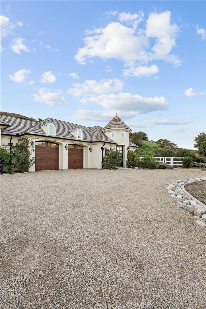 39851 Paseo Chaparro