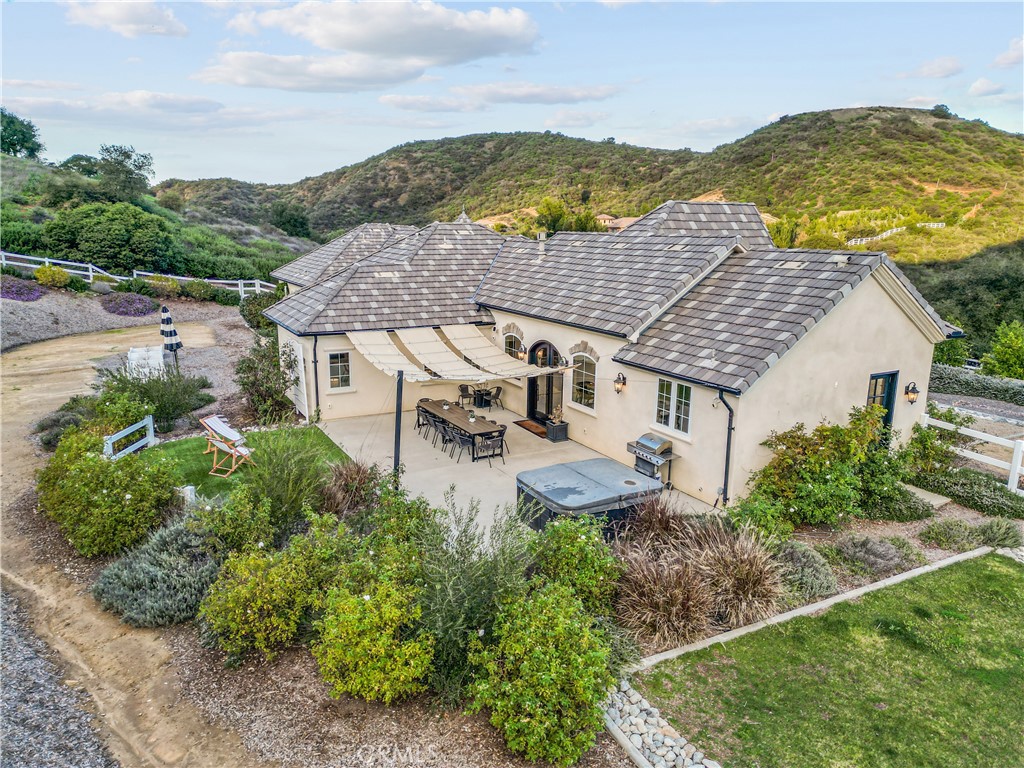 39851 Paseo Chaparro