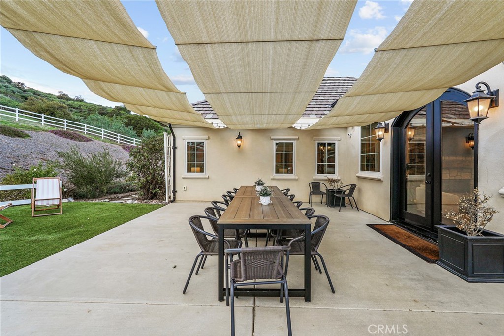 39851 Paseo Chaparro