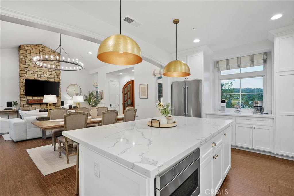 39851 Paseo Chaparro