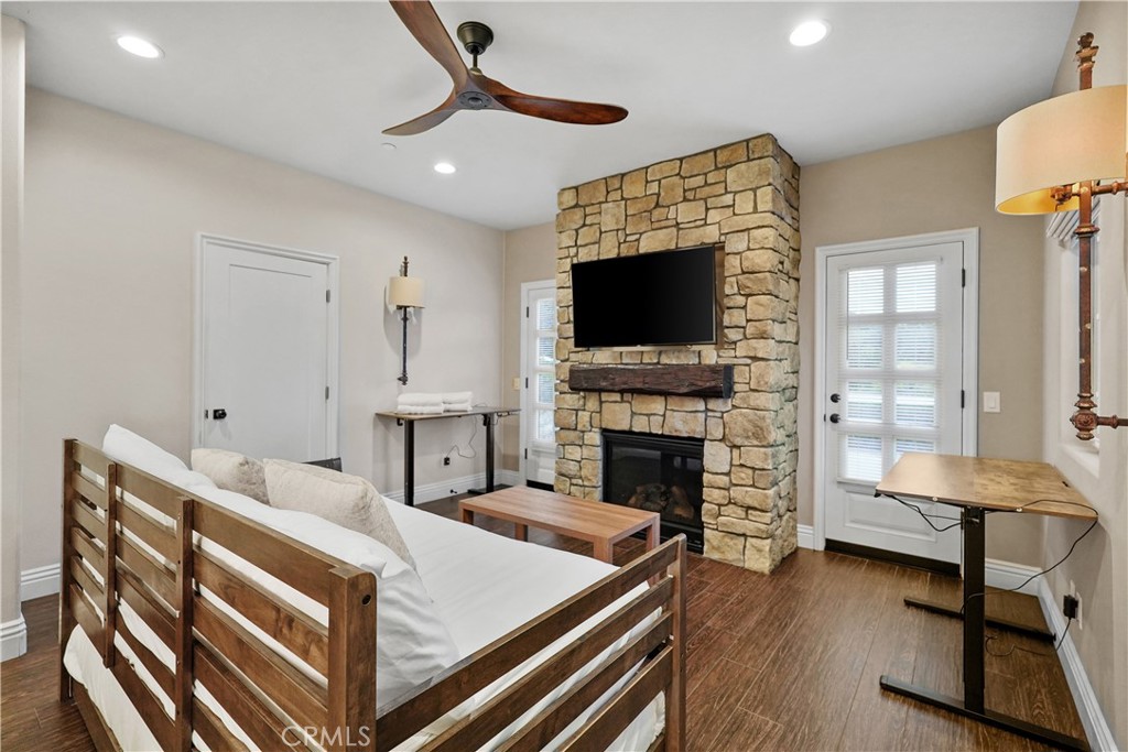 39851 Paseo Chaparro