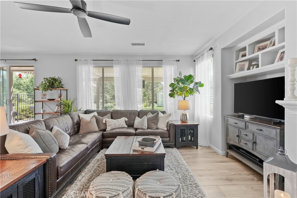 33581 Cedar Creek