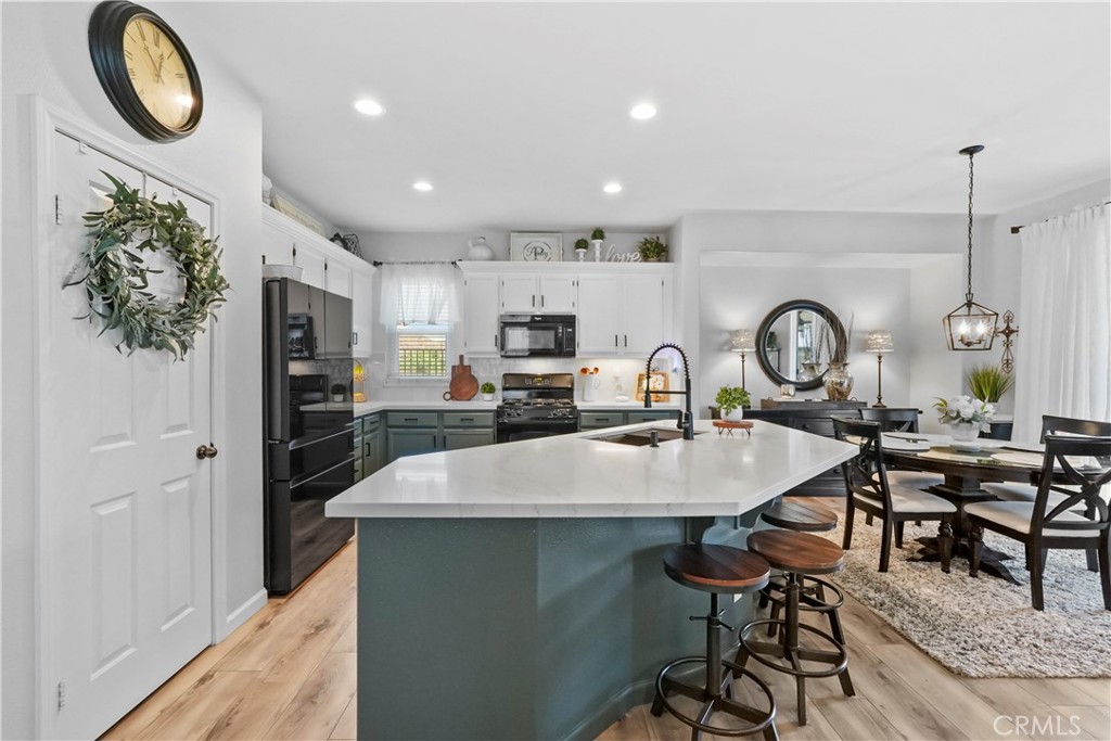 33581 Cedar Creek