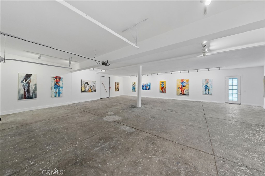 38550 Calle De Companero