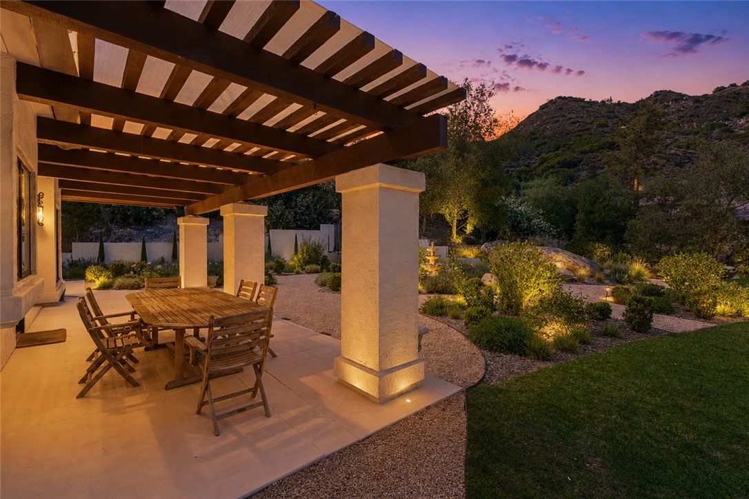 22158 Serenade Ridge