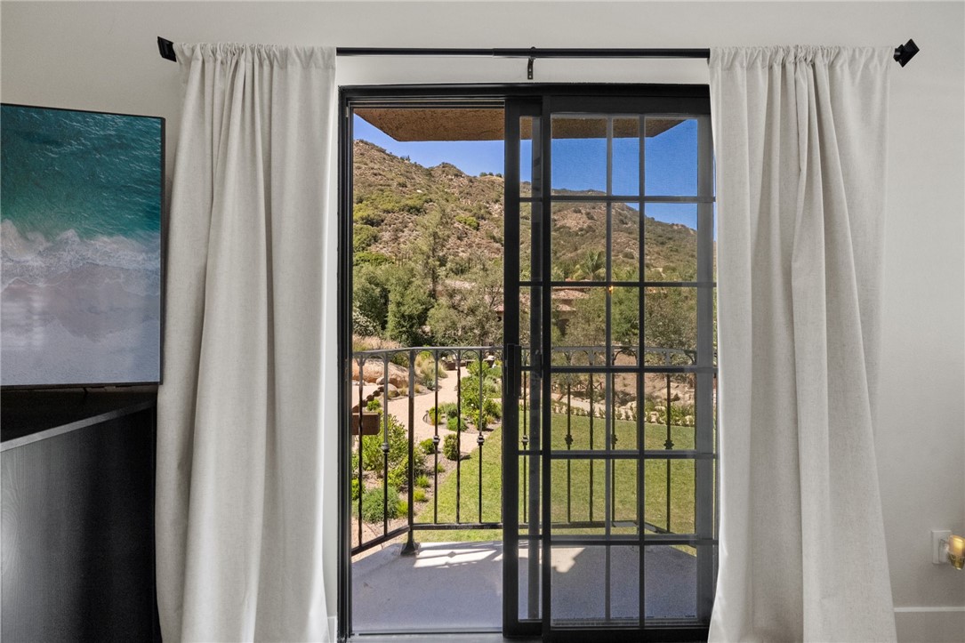 22158 Serenade Ridge