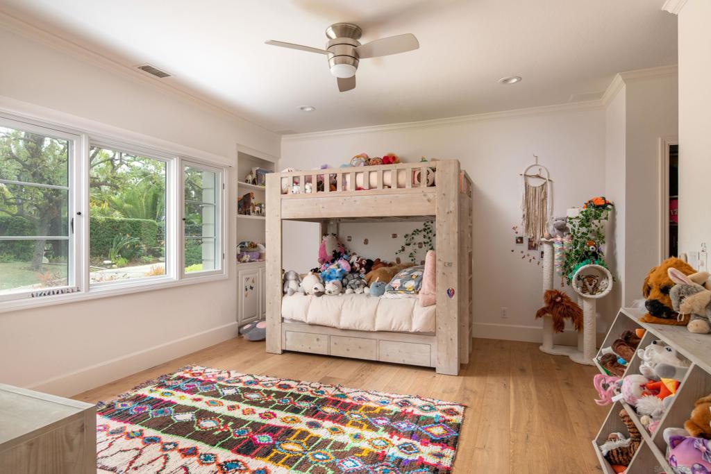3035 Paseo Cielo