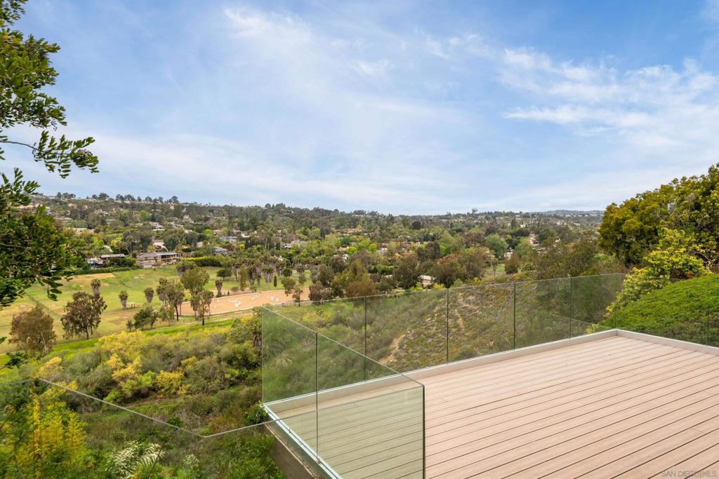 3035 Paseo Cielo