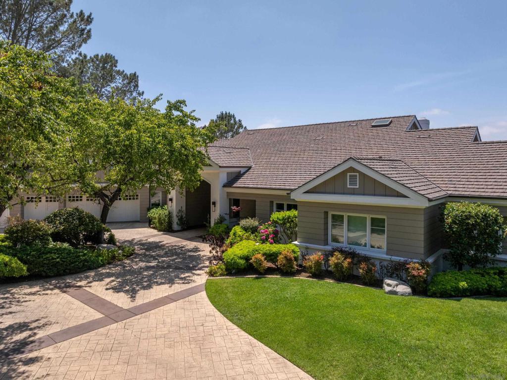 3035 Paseo Cielo