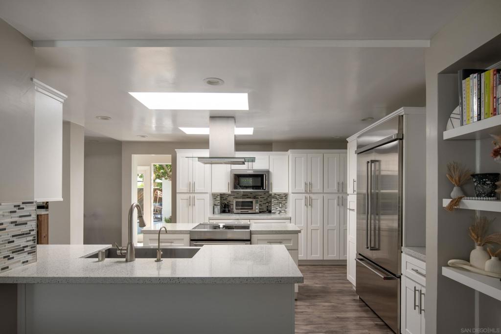 7026 Estrella De Mar Rd