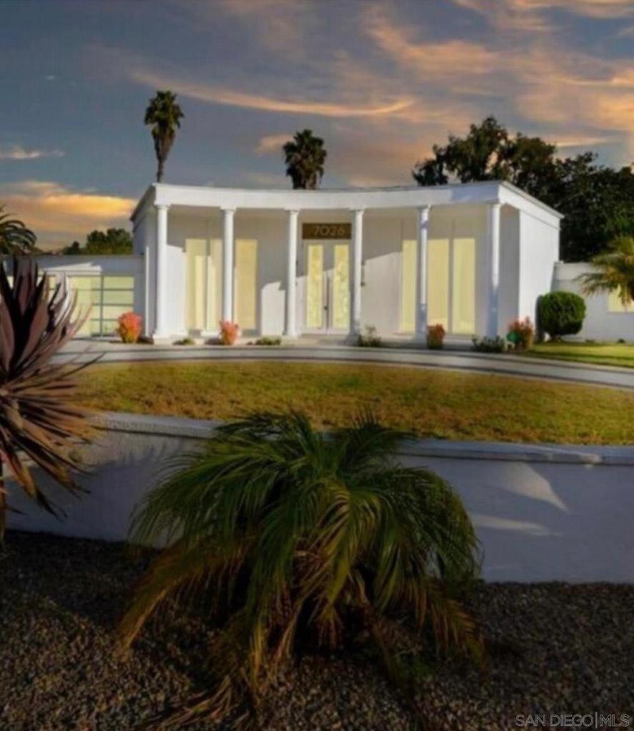 7026 Estrella De Mar Rd