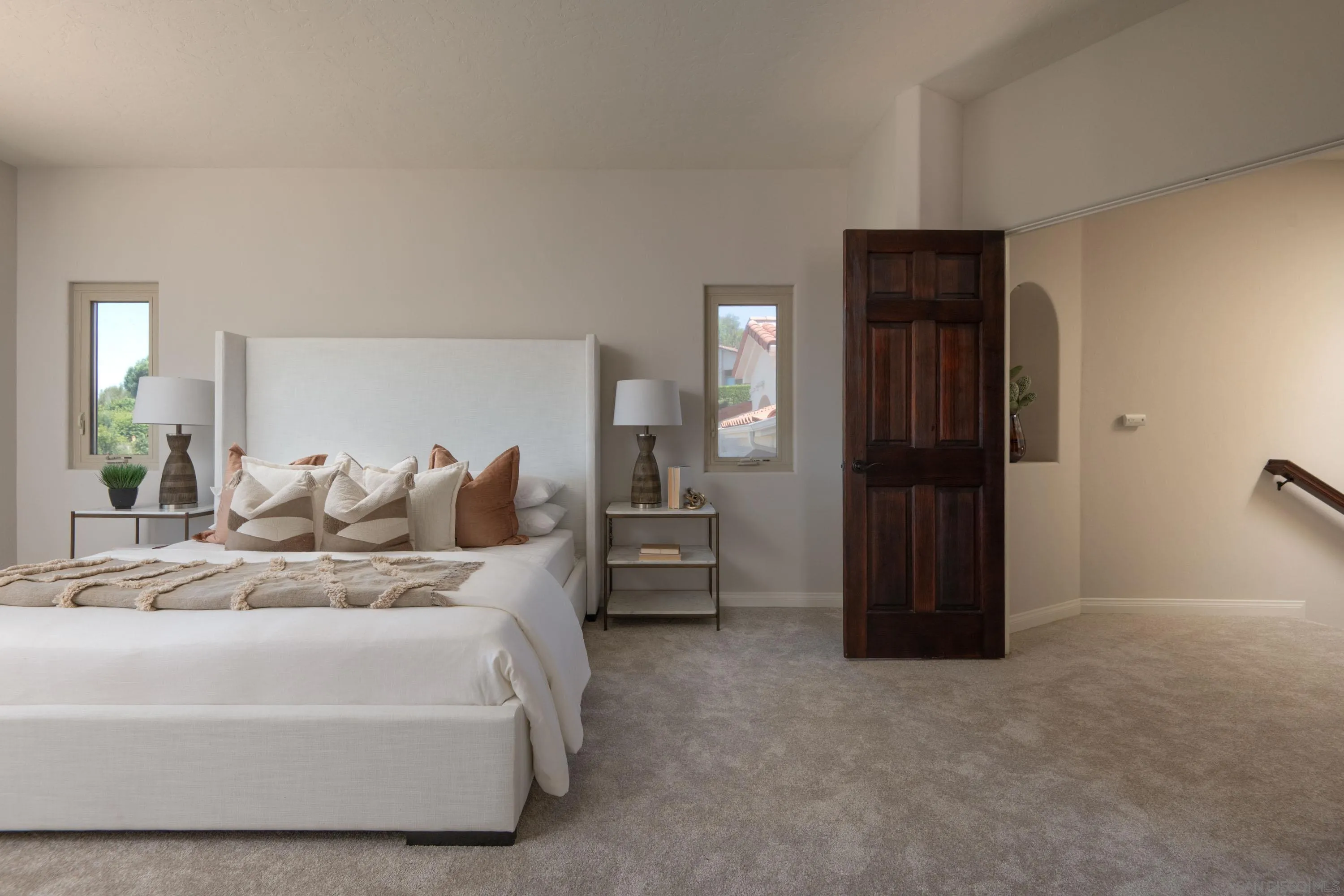 30343 Calle La Reina