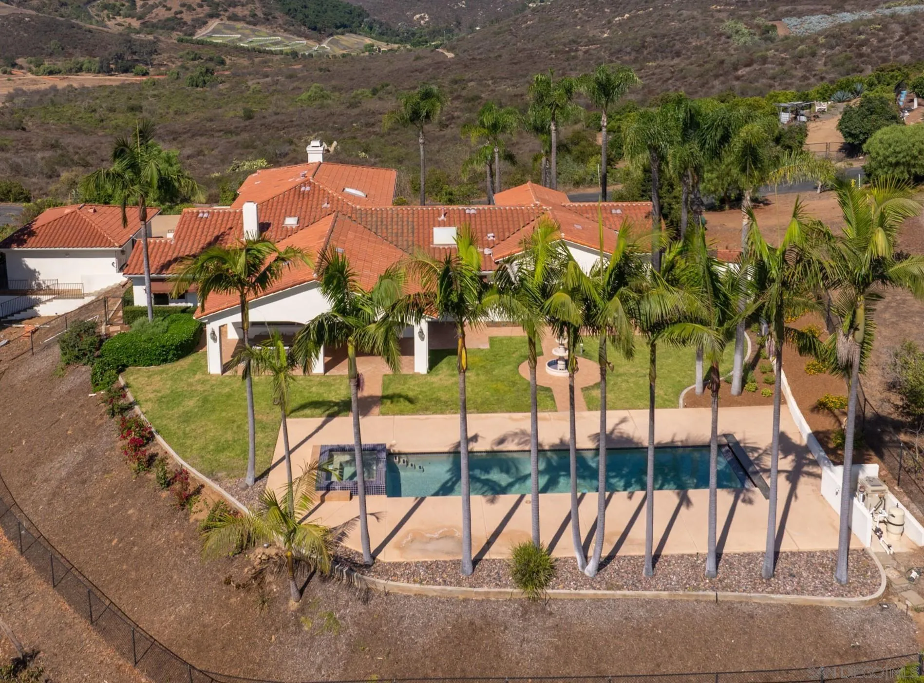 30343 Calle La Reina