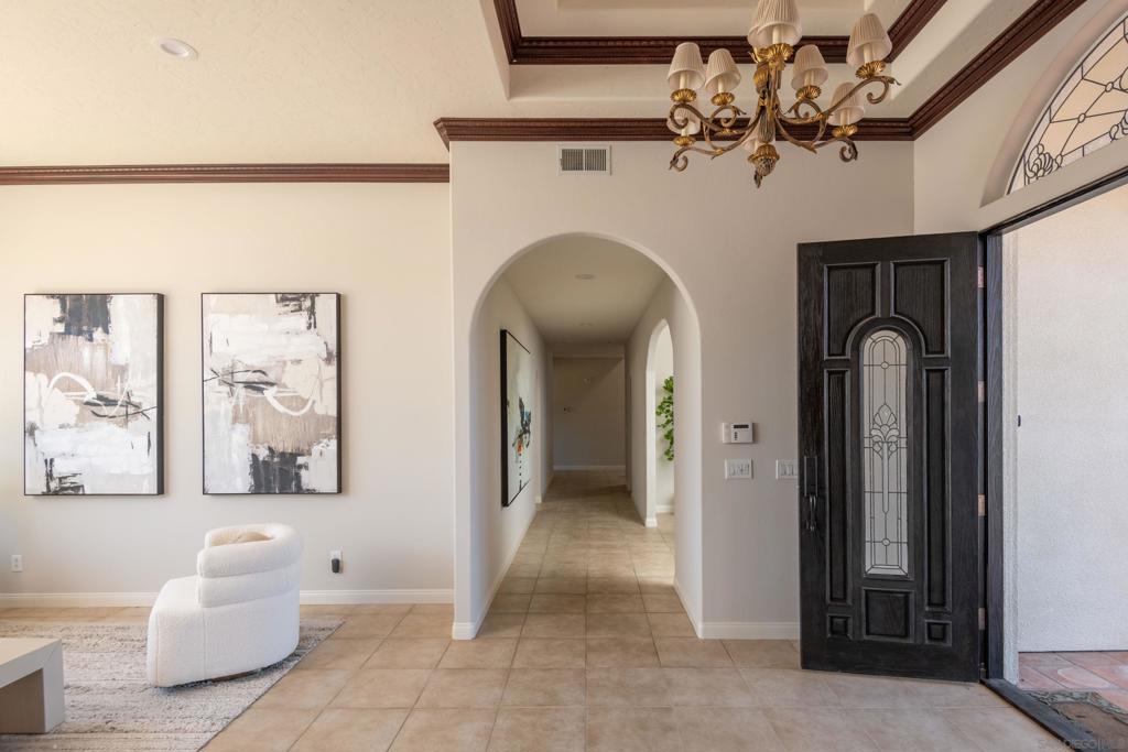 30343 Calle La Reina