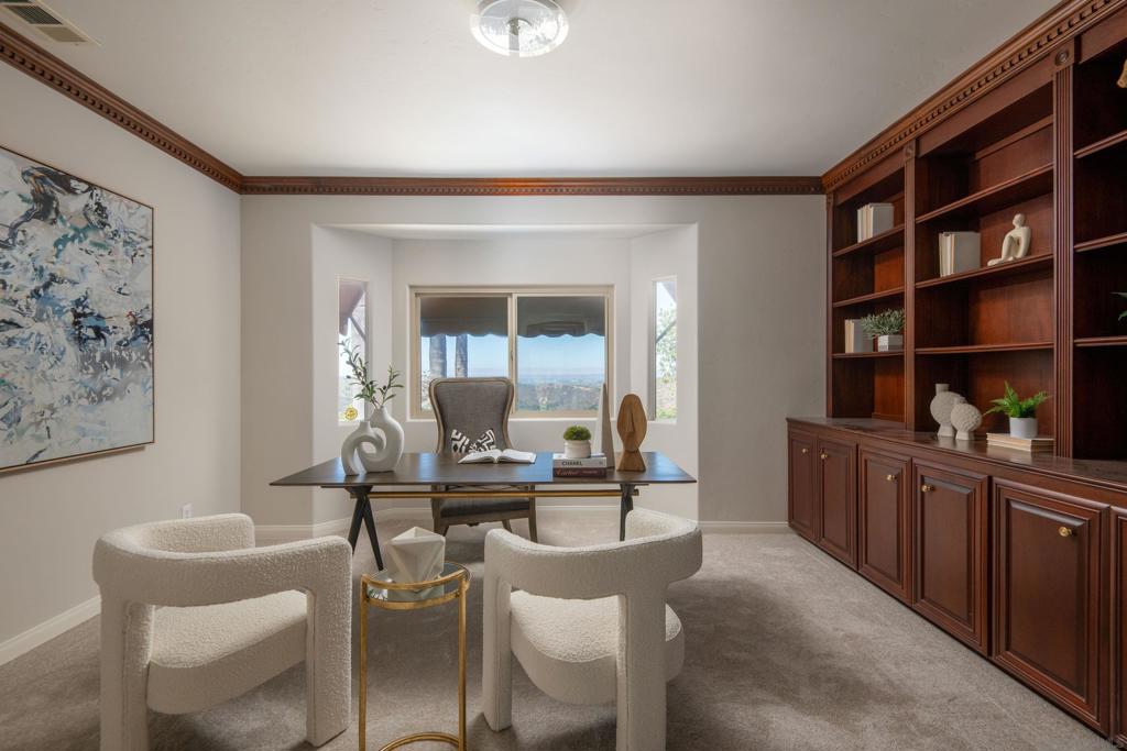 30343 Calle La Reina