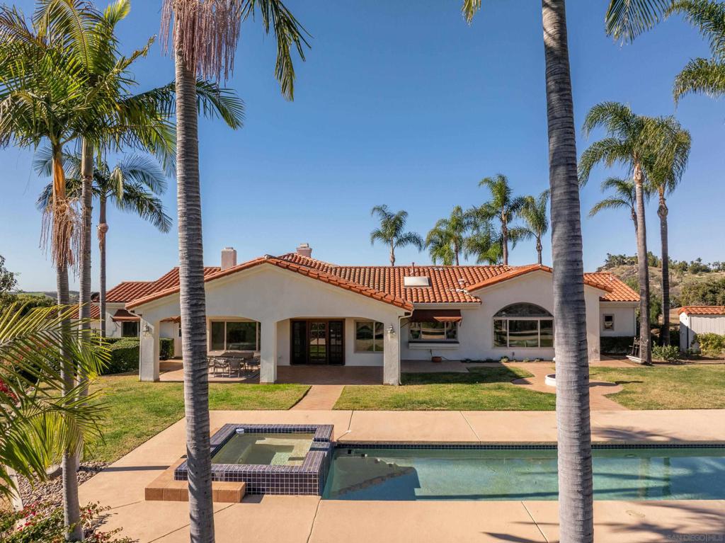 30343 Calle La Reina