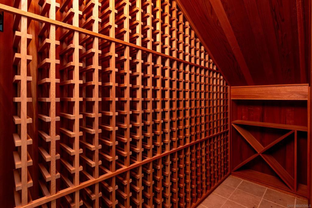 30343 Calle La Reina