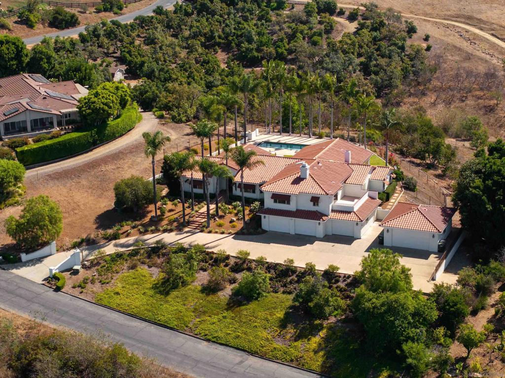 30343 Calle La Reina