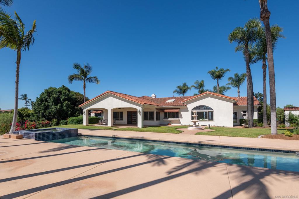 30343 Calle La Reina