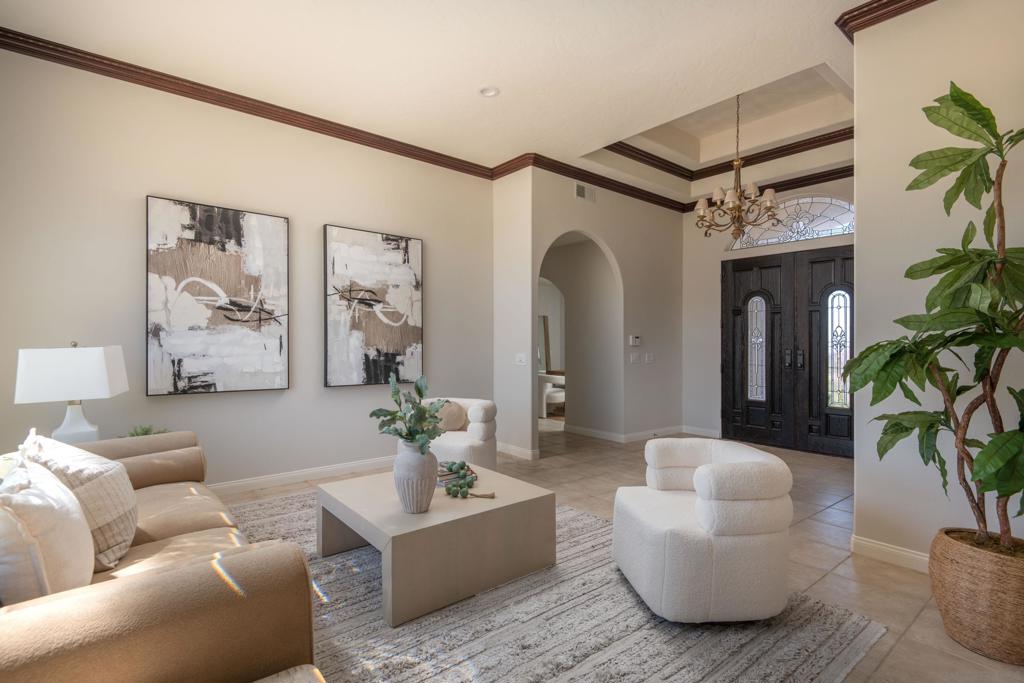 30343 Calle La Reina