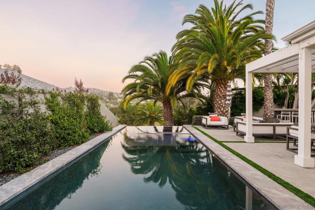 7026 Estrella De Mar Rd