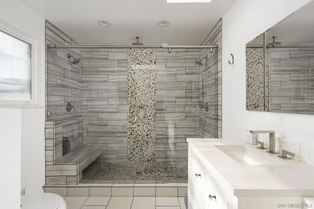 7026 Estrella De Mar Rd