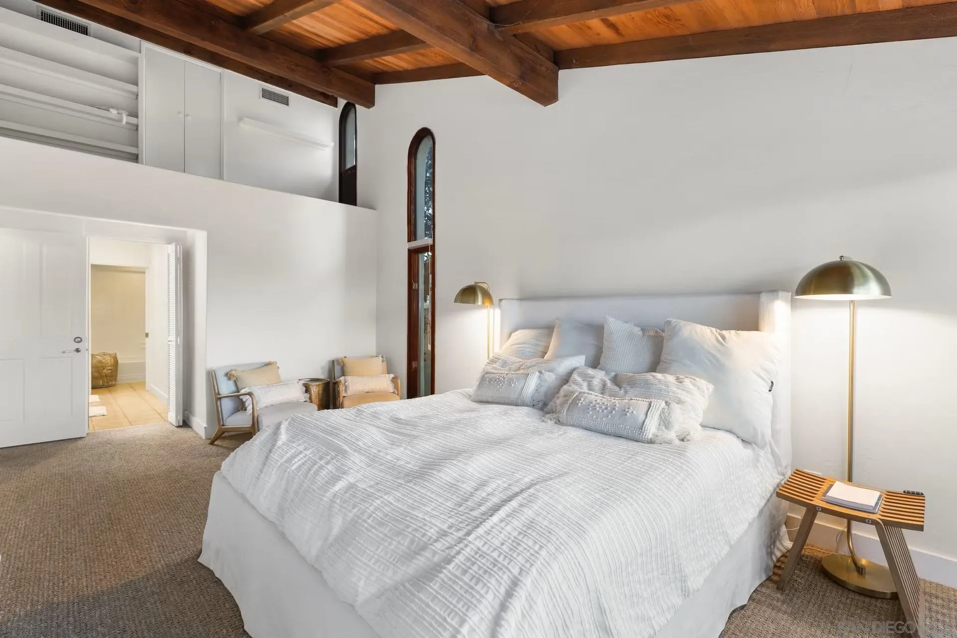 16936 Via De Santa Fe