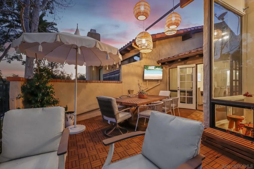 16936 Via de Santa Fe