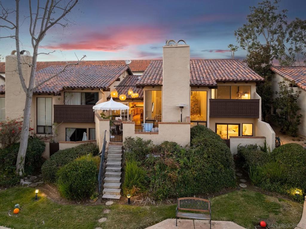 16936 Via de Santa Fe