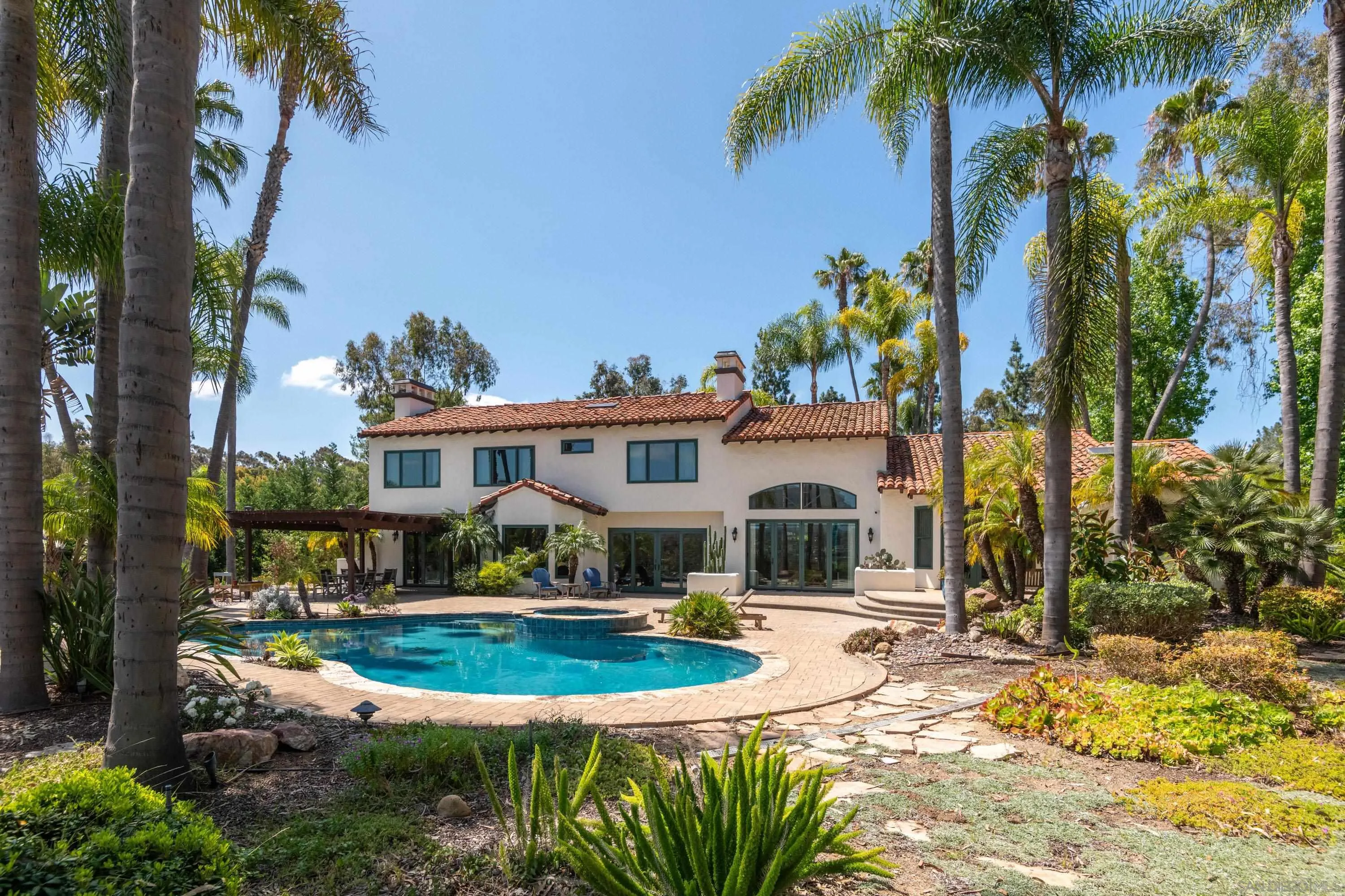 3028 Paseo Cielo