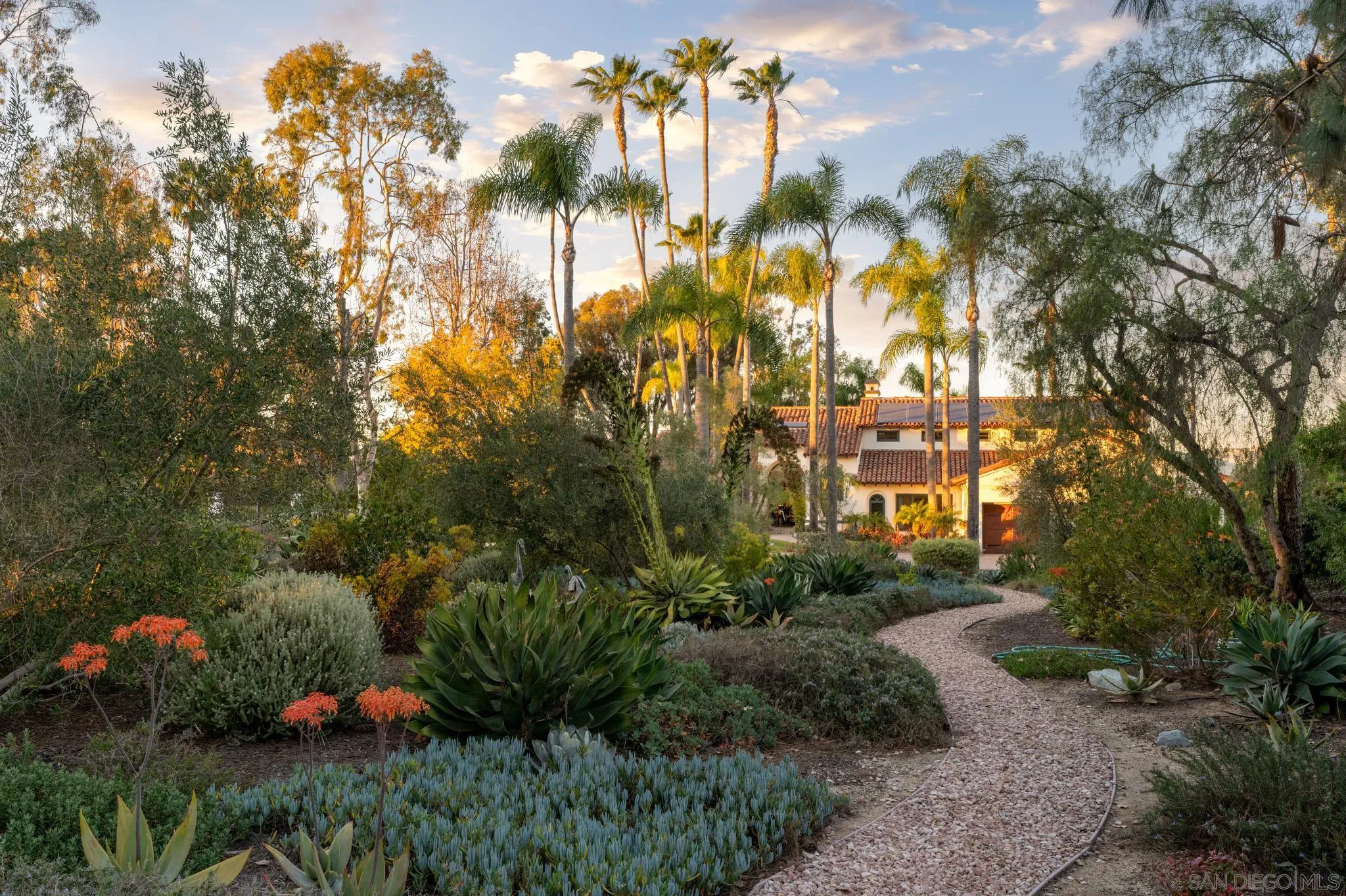 3028 Paseo Cielo